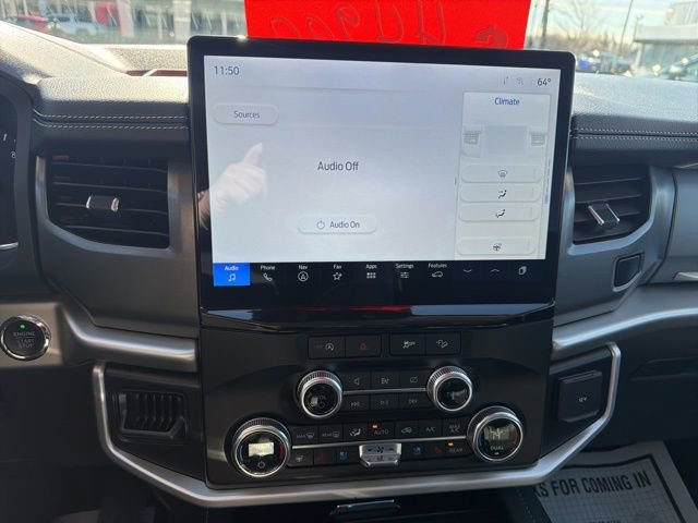 Used 2024 Ford Expedition XLT image 33