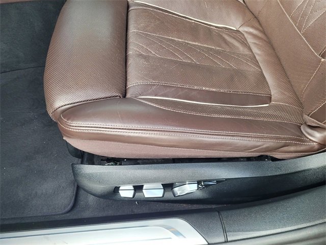 Used 2018 BMW 750i image 25