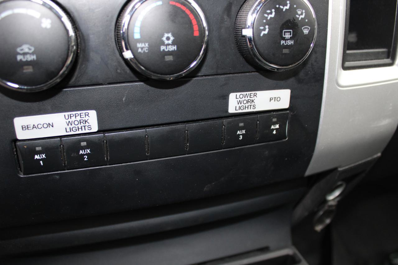 Used 2012 RAM 5500 SLT RWD image 18
