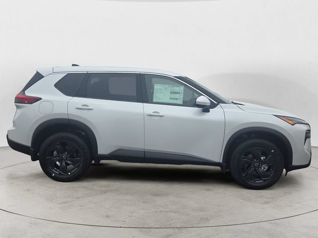New 2026 Nissan Rogue SV w/ Cold Weather Package AWD/4WD image 4