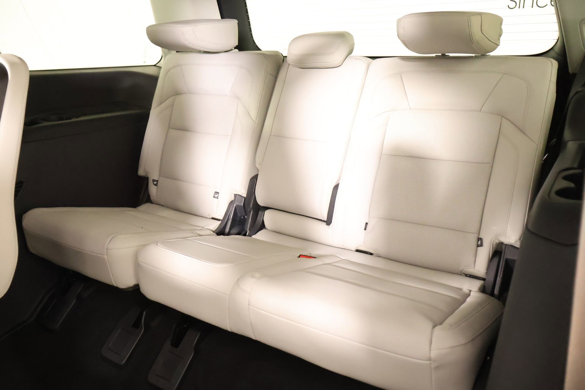 New 2026 Lincoln Navigator Premiere AWD/4WD image 14