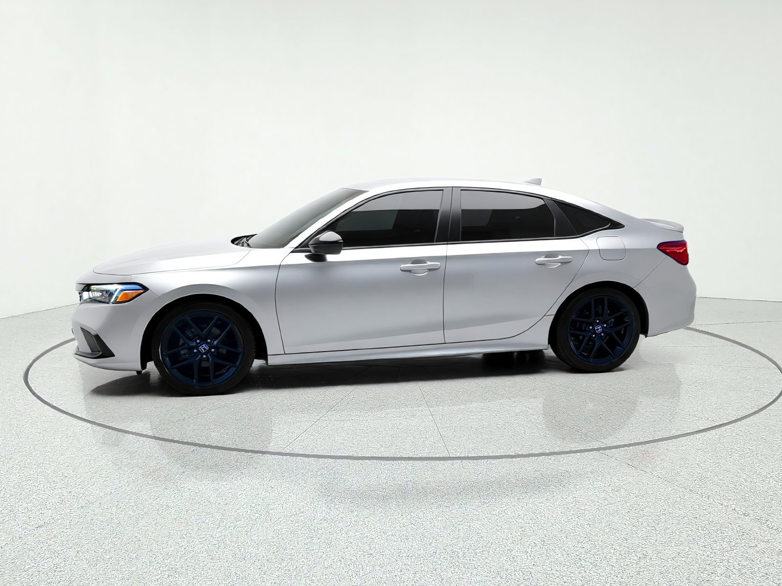 Used 2023 Honda Civic Sport image 3