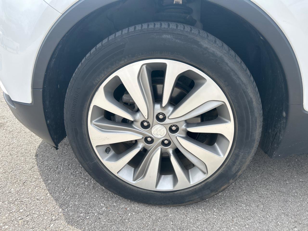 Used 2020 Buick Encore Preferred w/ Safety Package FWD image 11