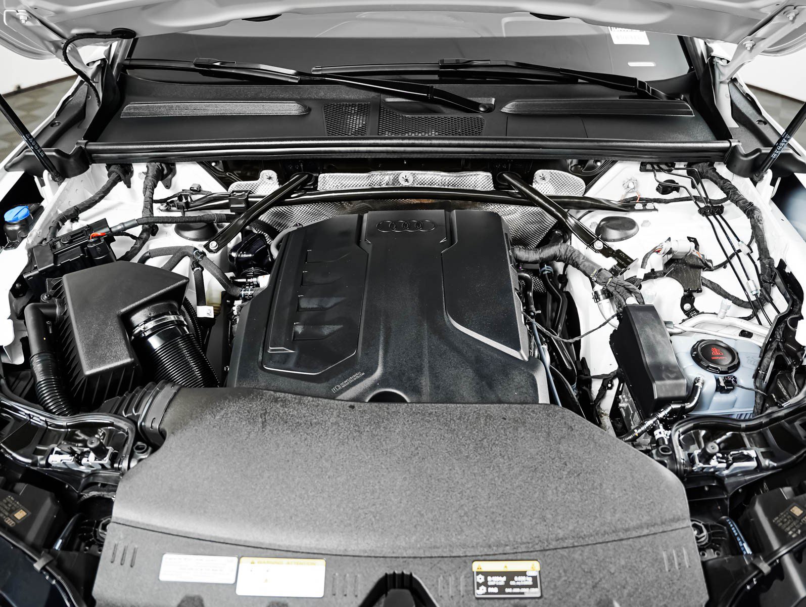 Certified 2026 Audi Q5 Premium AWD/4WD image 3
