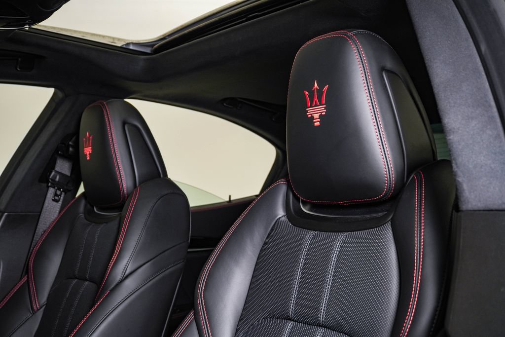 Certified 2024 Maserati Ghibli Modena Q4 AWD/4WD image 18