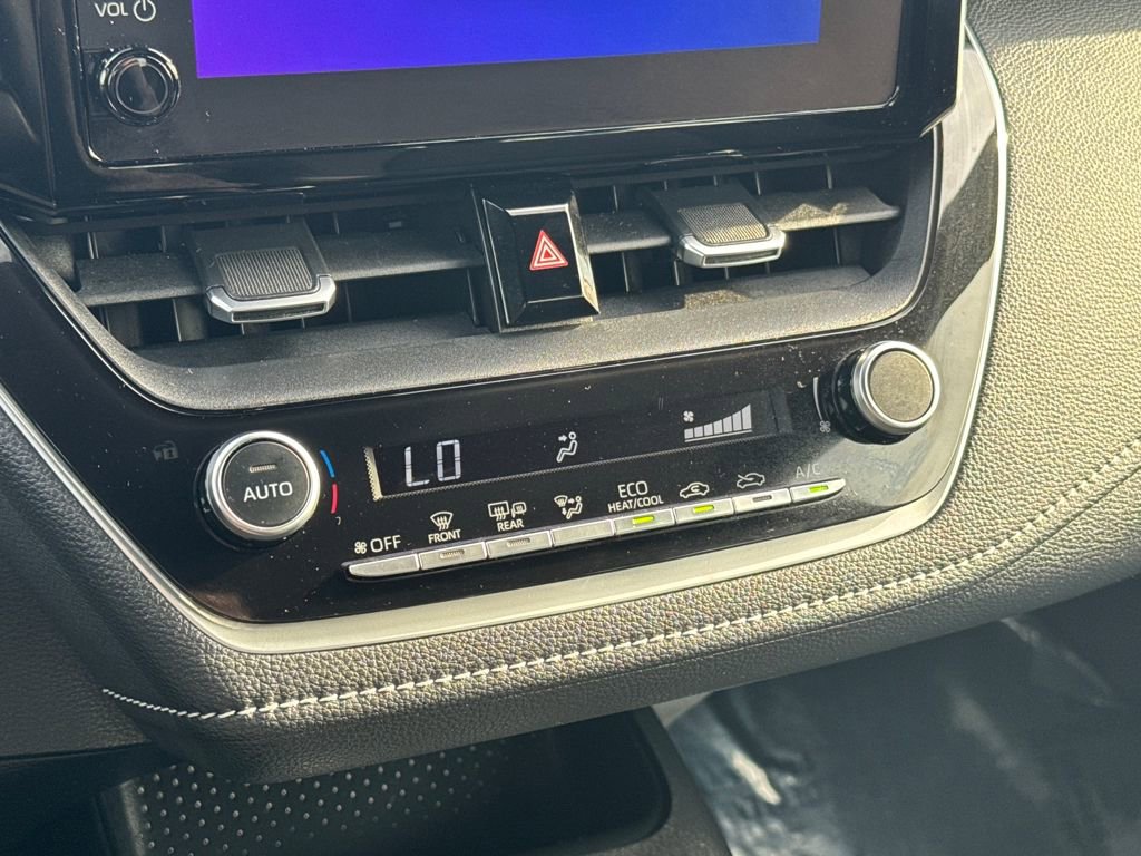 Used 2025 Toyota Corolla SE image 23