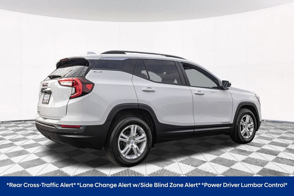 Used 2023 GMC Terrain SLE w/ Driver Convenience Package FWD image 11