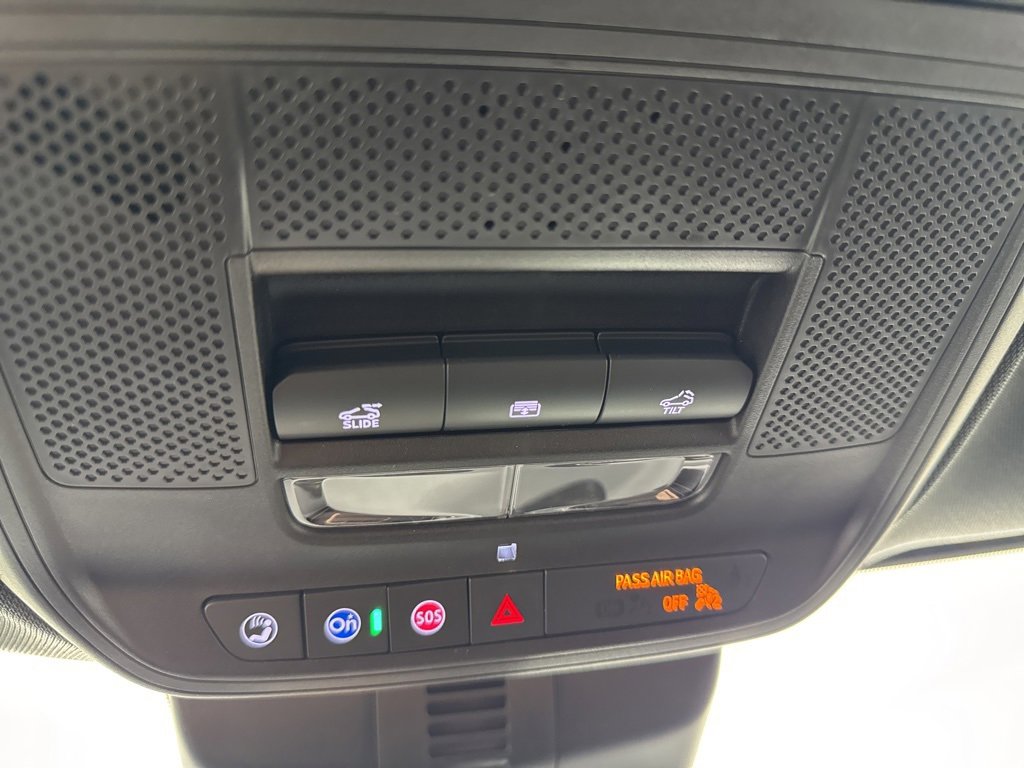 New 2025 Chevrolet Traverse LT w/ Enhanced Driving Package image 25