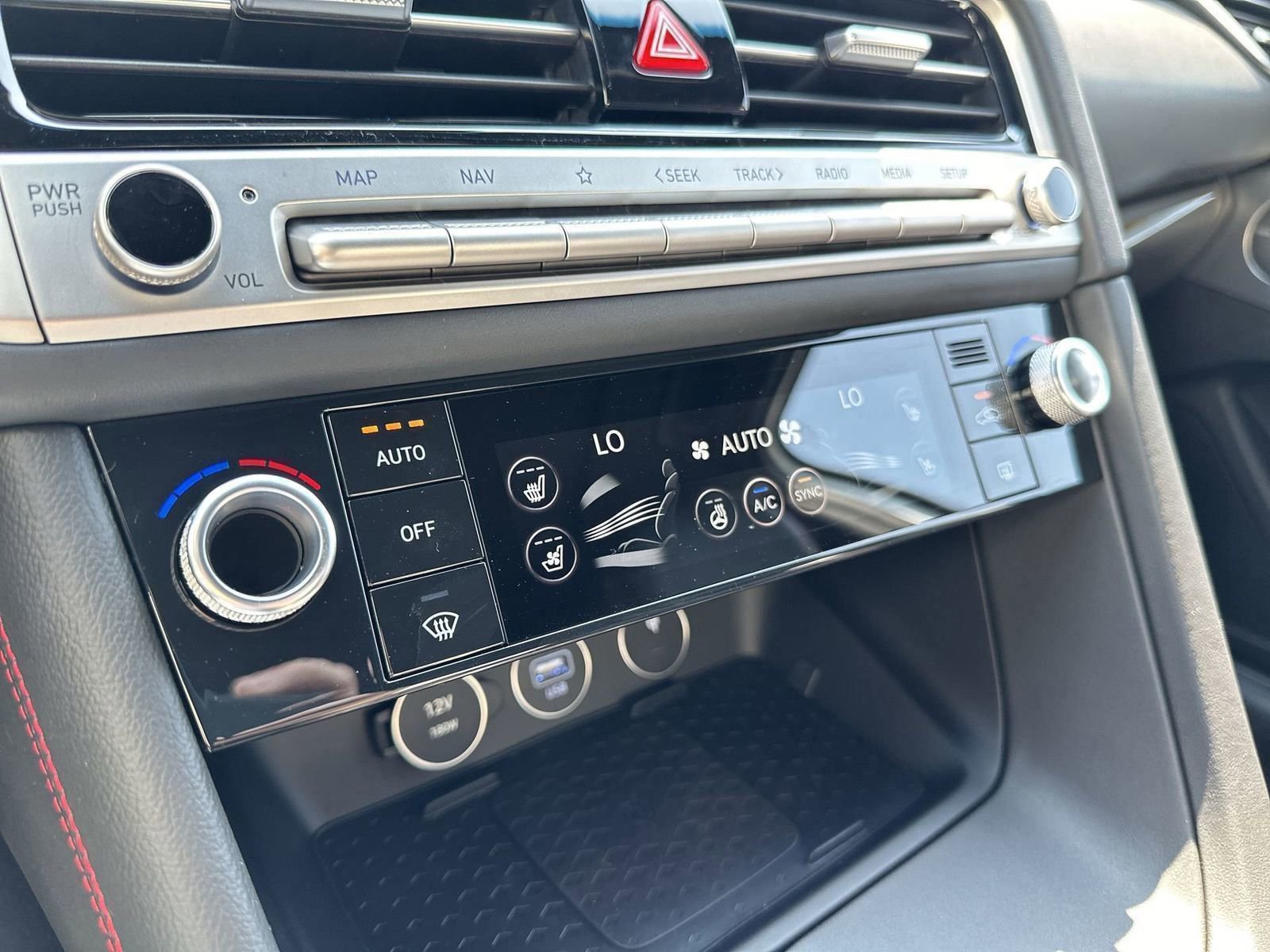 Used 2025 Genesis G70 2.5T w/ Sport Prestige Package image 25