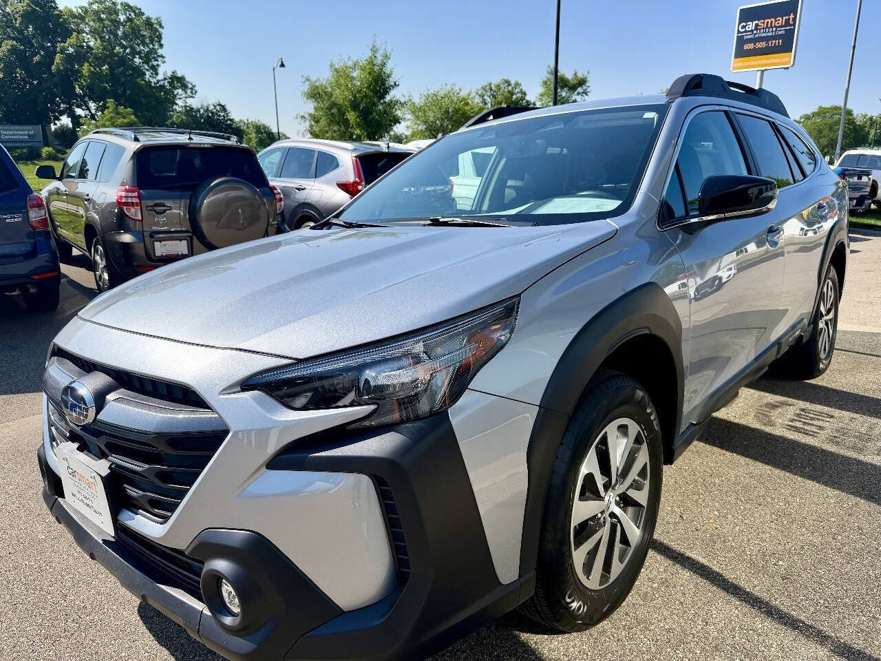 Used 2025 Subaru Outback Premium AWD/4WD image 7