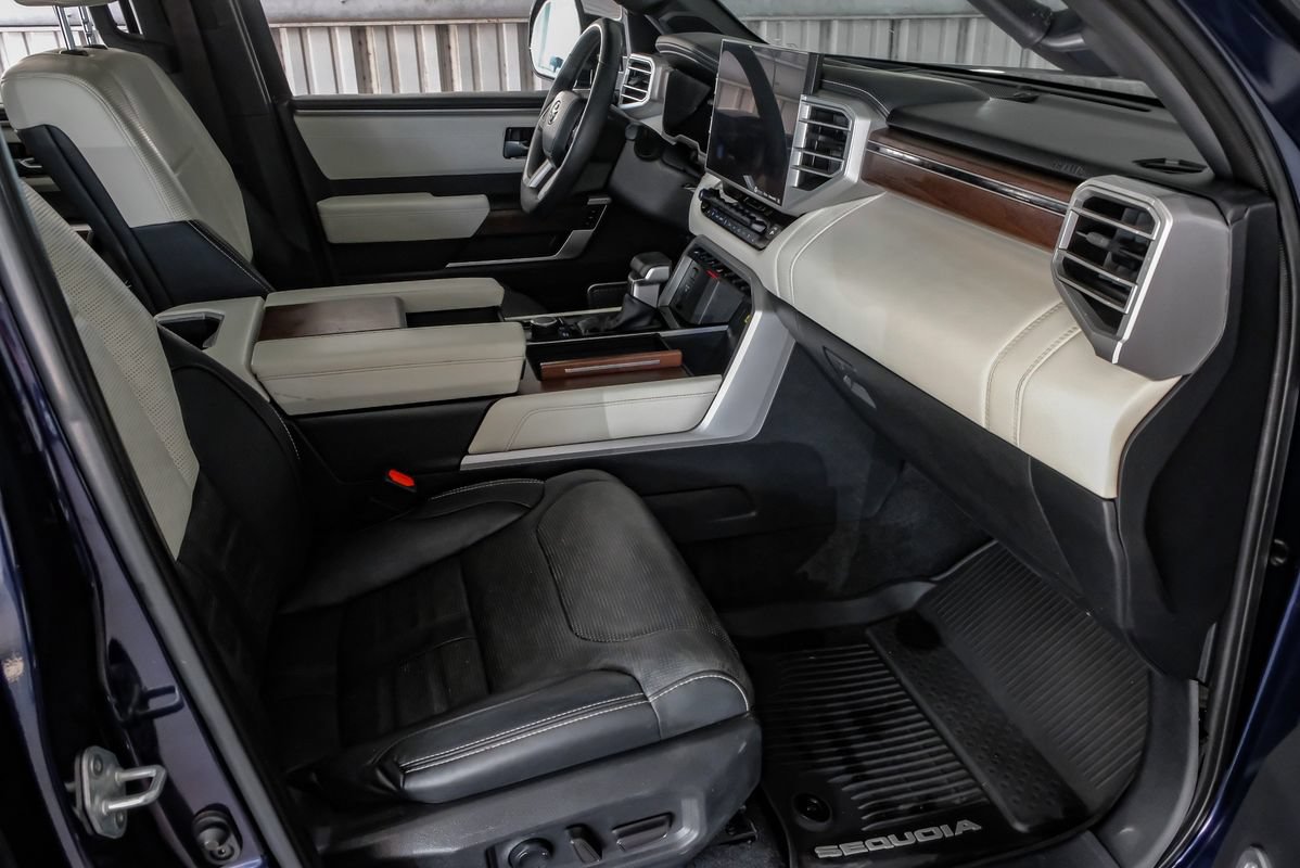 Used 2023 Toyota Sequoia Capstone AWD/4WD image 12