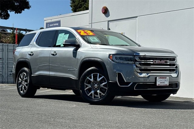 Used 2023 GMC Acadia SLE