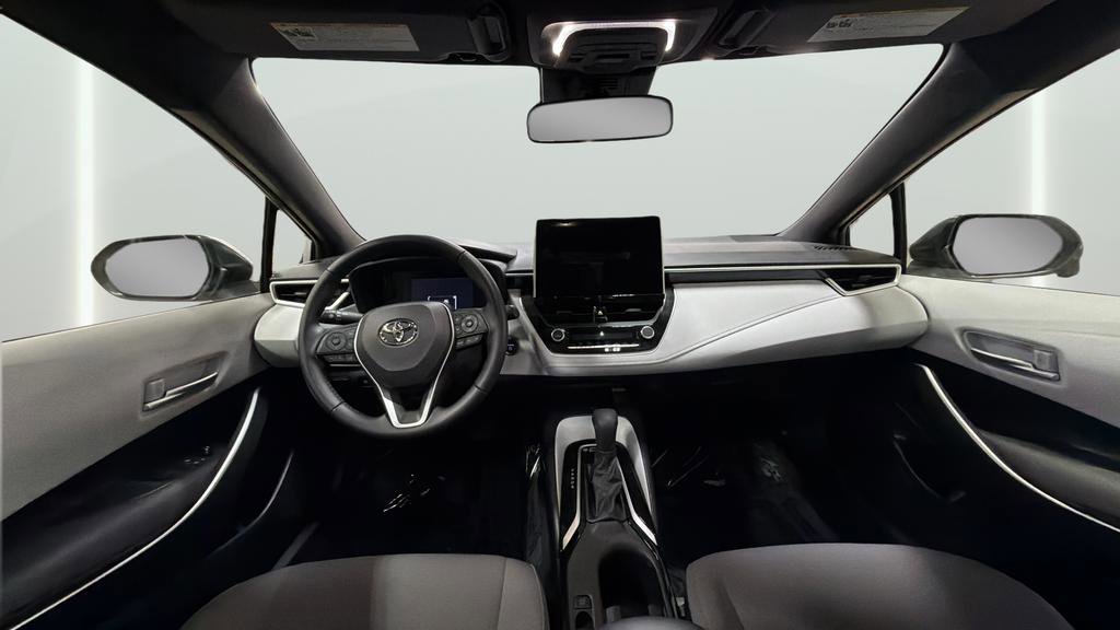 Used 2025 Toyota Corolla SE w/ SE Premium Package image 14