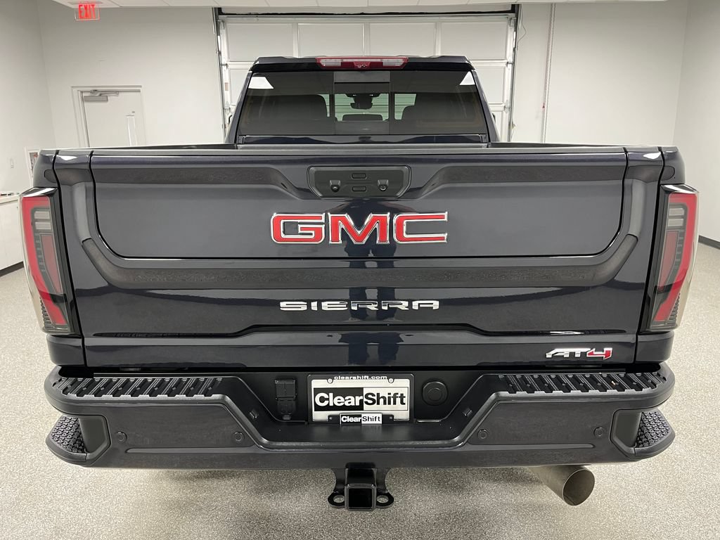 Used 2024 GMC Sierra 2500 AT4 w/ AT4 Premium Plus Package AWD/4WD image 9