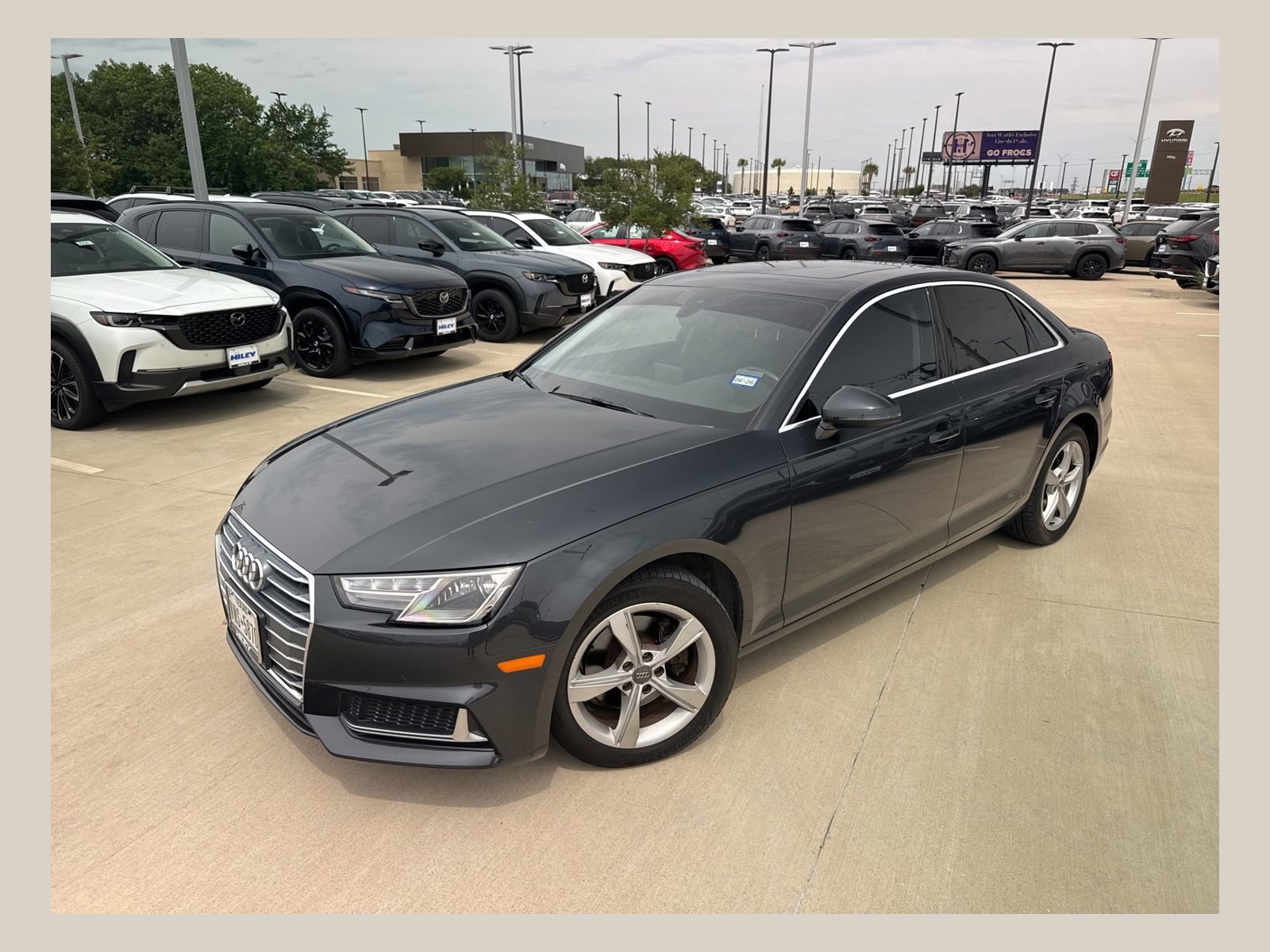 Used 2019 Audi A4 2.0T Premium FWD image 1