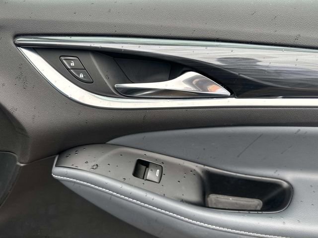 Used 2024 Buick Enclave Essence w/ Experience Buick Package FWD image 20