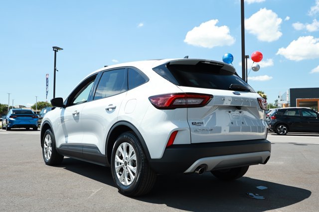 Used 2025 Ford Escape Active FWD image 8