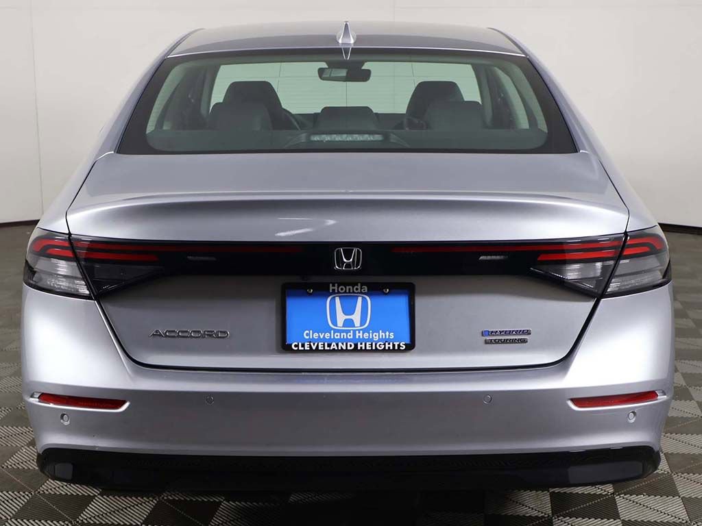 Used 2024 Honda Accord Touring image 7