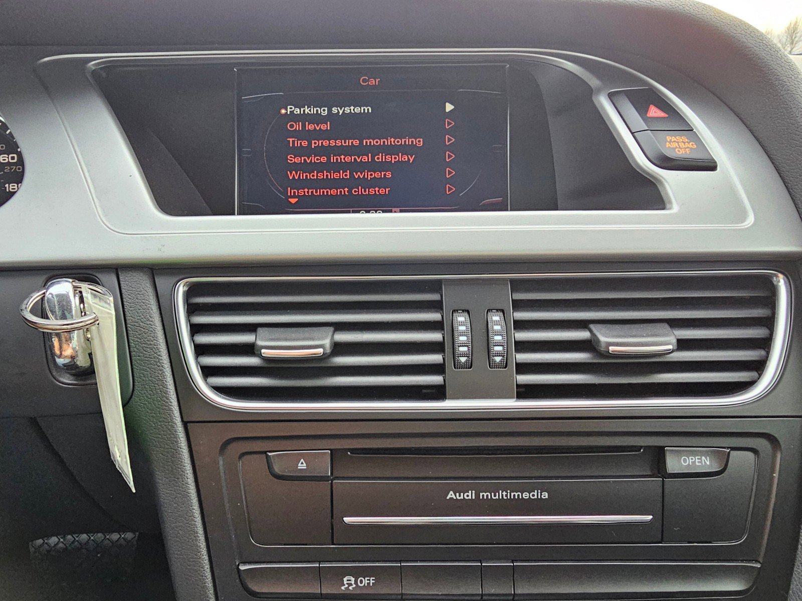 Used 2011 Audi A4 2.0T Premium Plus image 27