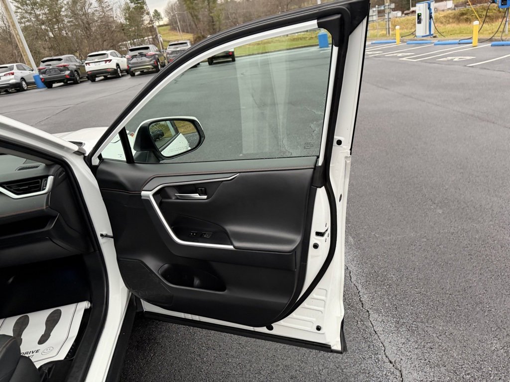 Used 2024 Toyota RAV4 Adventure image 26