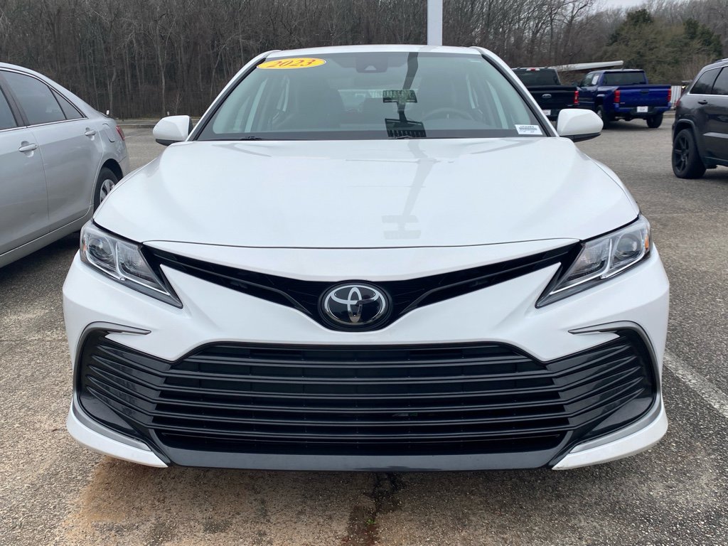 Used 2023 Toyota Camry LE image 15