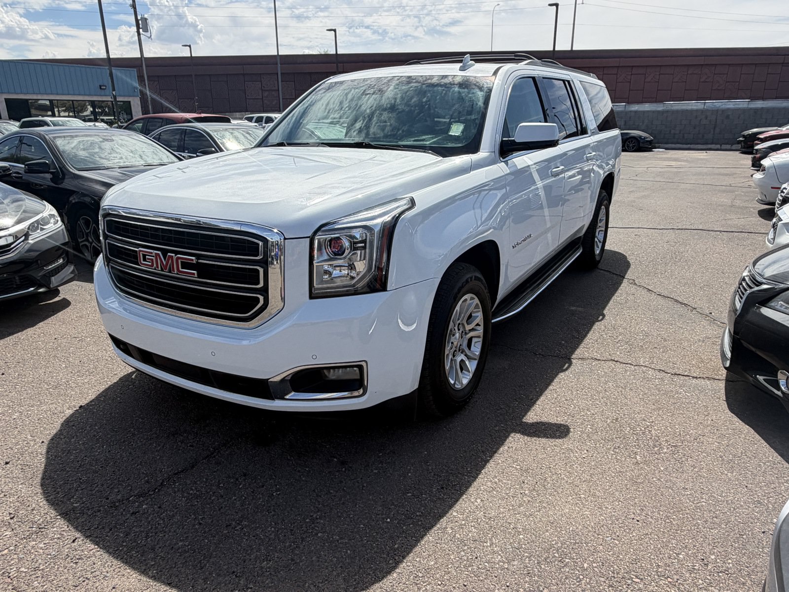 Used 2017 GMC Yukon XL SLT