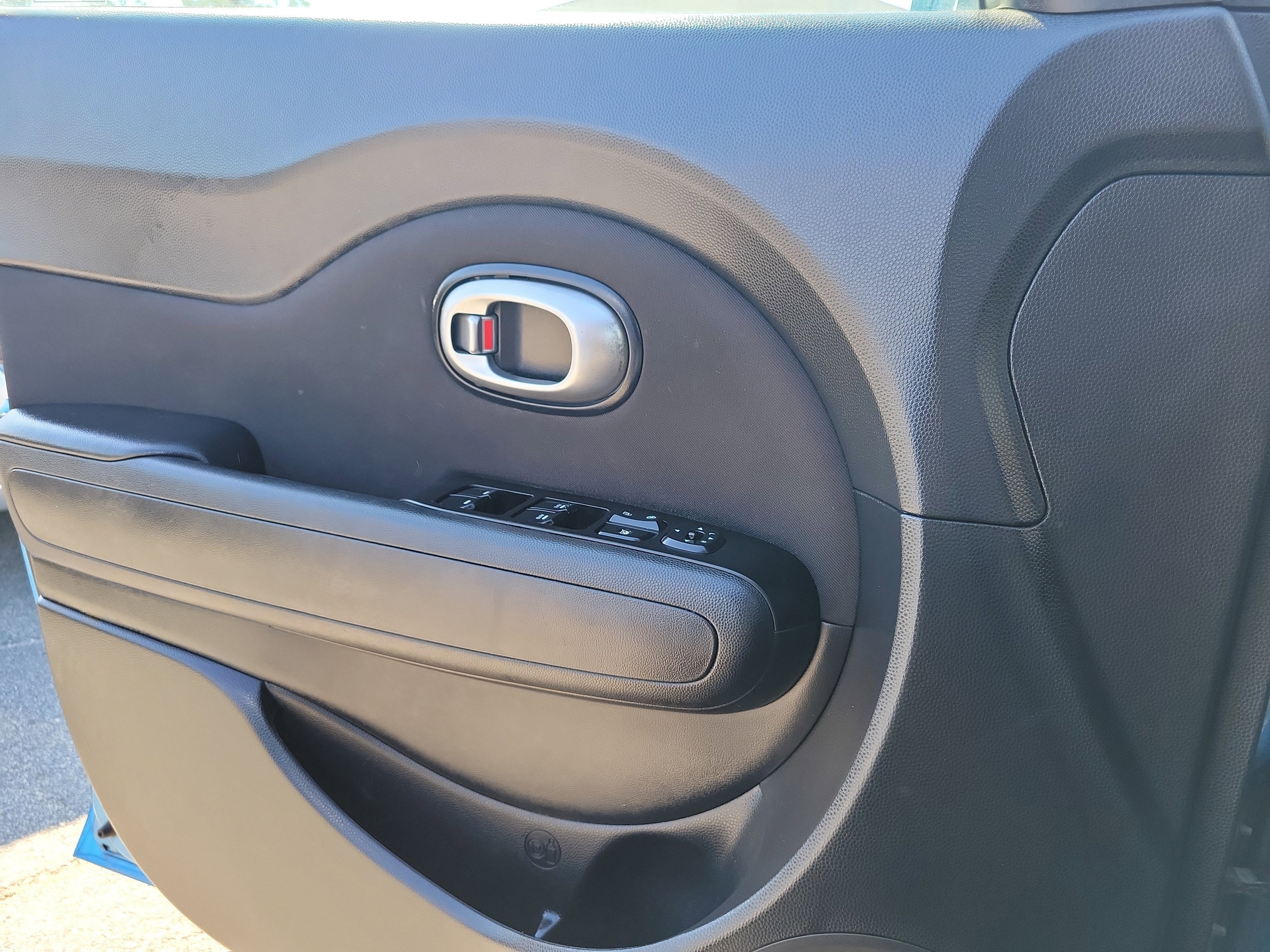 Used 2016 Kia Soul + w/ Designer's Package image 20