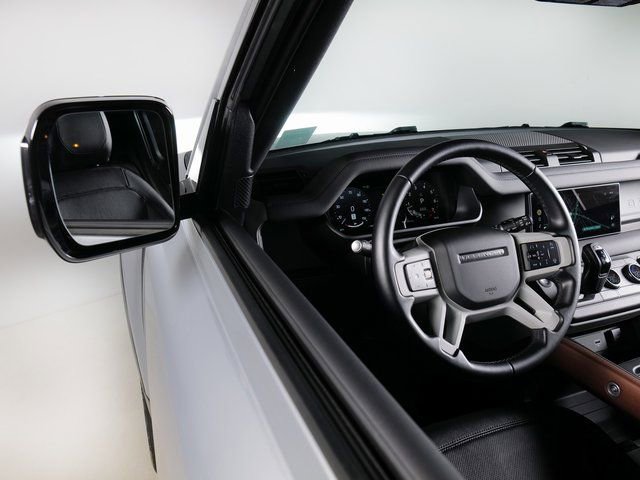 Used 2024 Land Rover Defender 110 SE AWD/4WD image 27