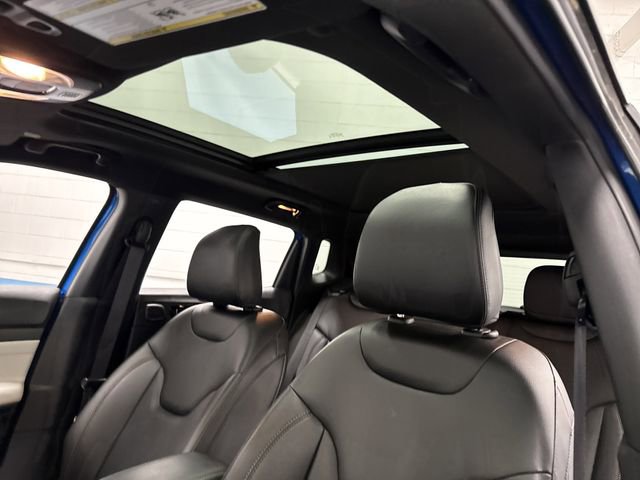 Used 2024 Jeep Compass Limited w/ Sun and Sound Group image 7
