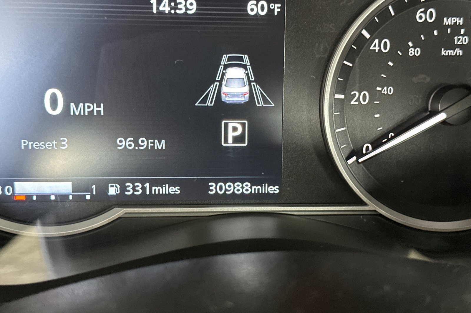 Used 2025 Nissan Versa SV FWD image 26