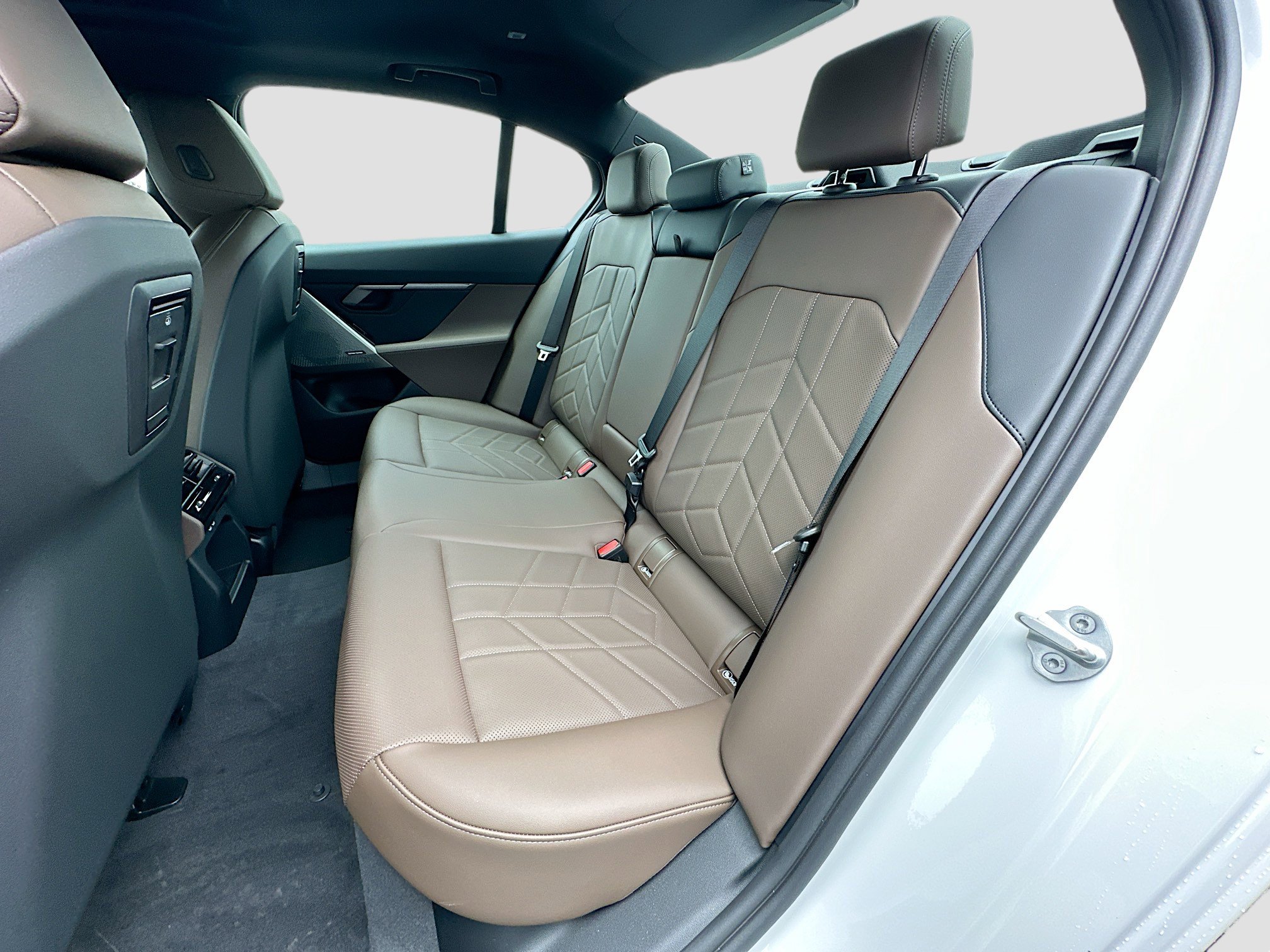 New 2026 BMW 530i w/ M Sport Package image 19