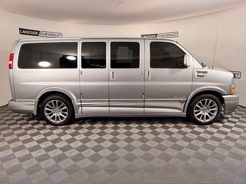 Used 2021 Chevrolet Express 2500 LS w/ Enhanced Convenience Package RWD image 7