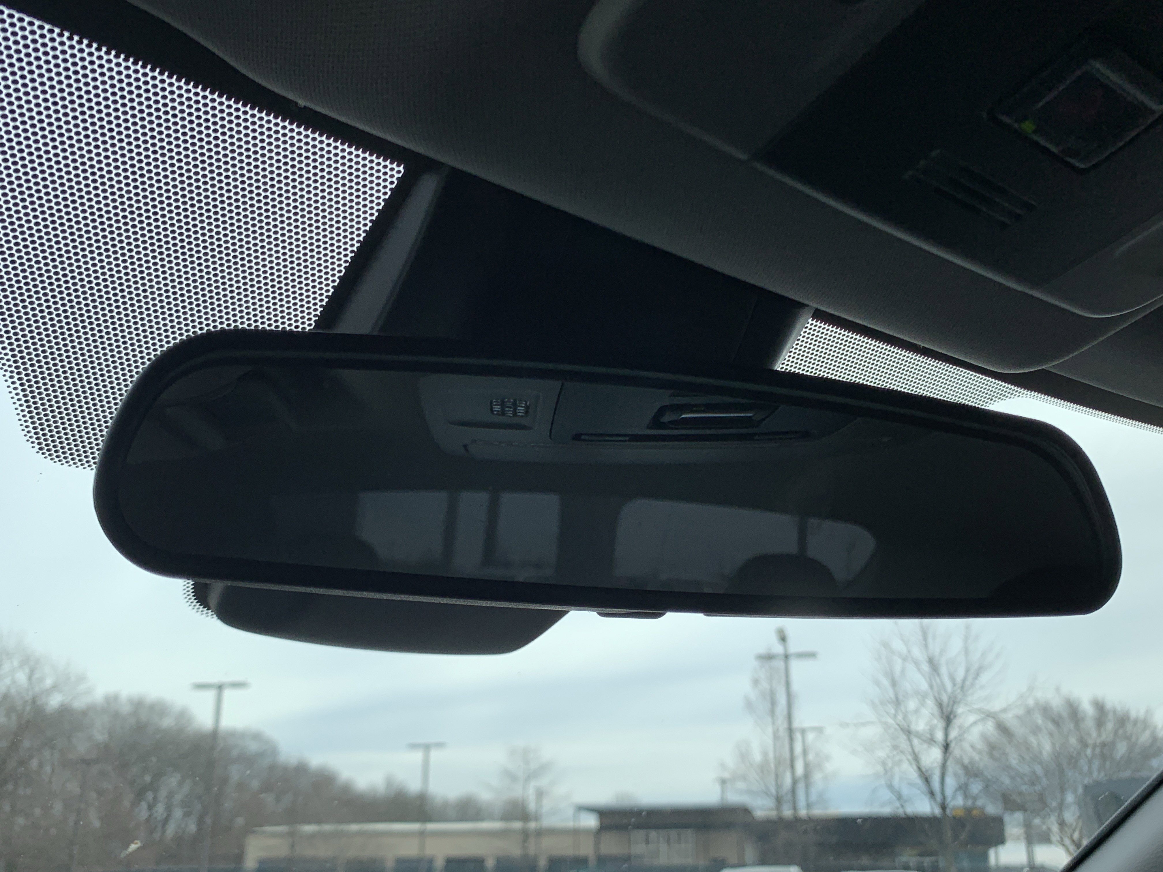 Used 2020 Toyota Camry LE image 27