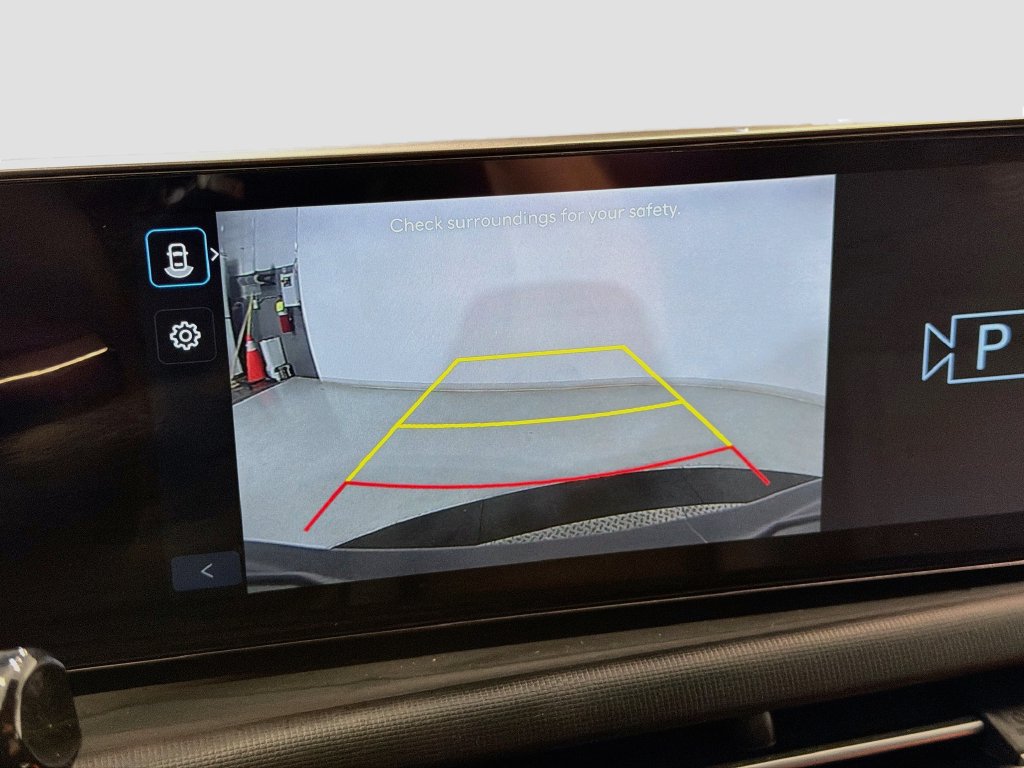 Used 2025 Hyundai Tucson SE FWD image 14