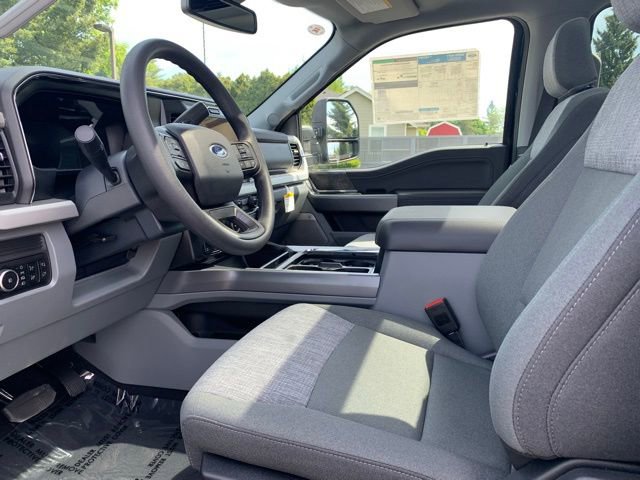 New 2025 Ford F350 XLT w/ Black Appearance Package image 14