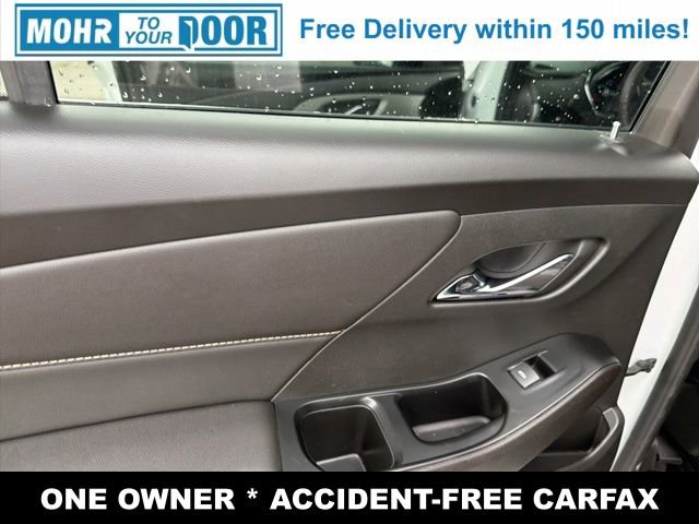 Used 2023 Chevrolet Traverse LT FWD image 28