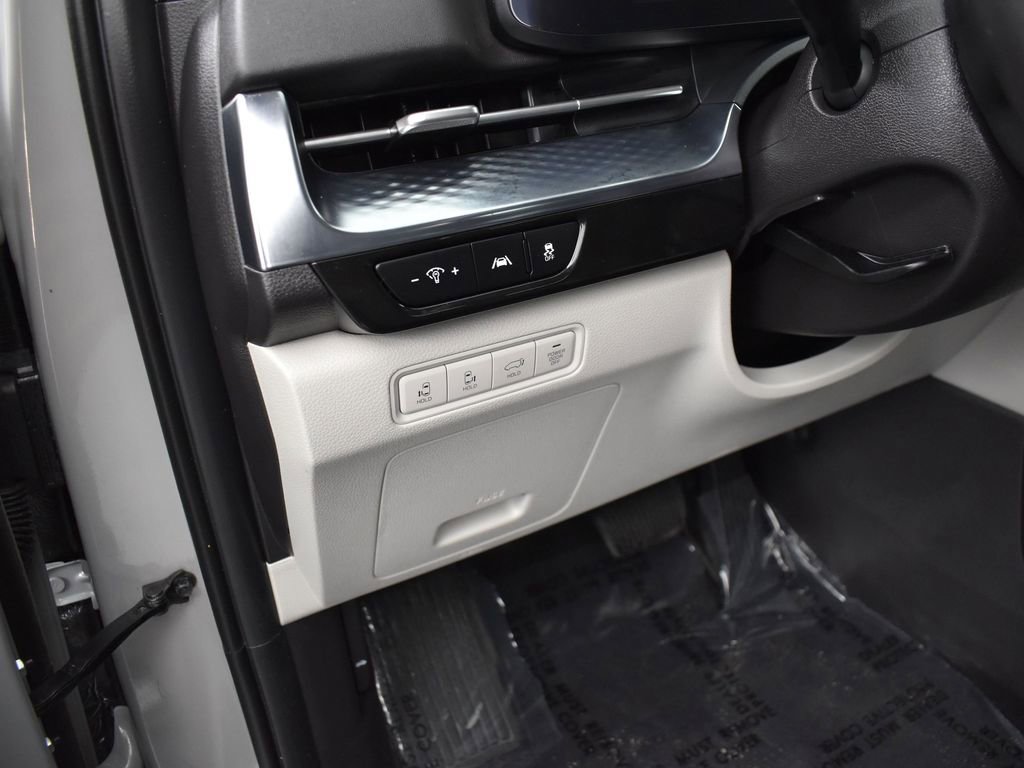 Certified 2024 Kia Carnival SX Prestige image 12