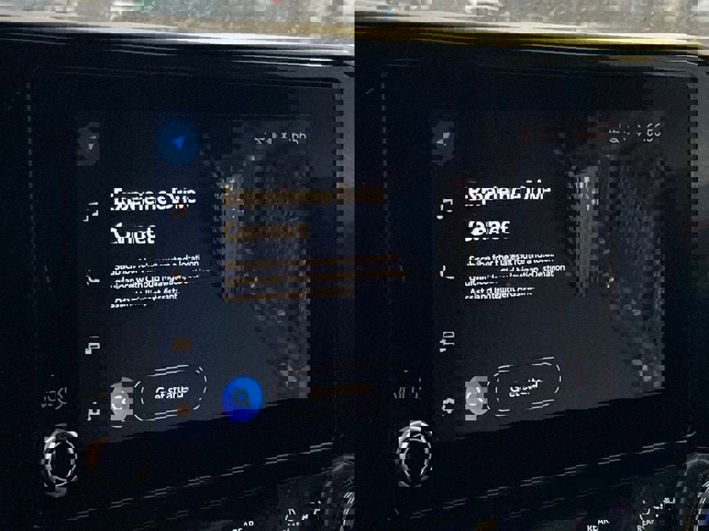 Used 2025 Toyota Highlander LE image 21