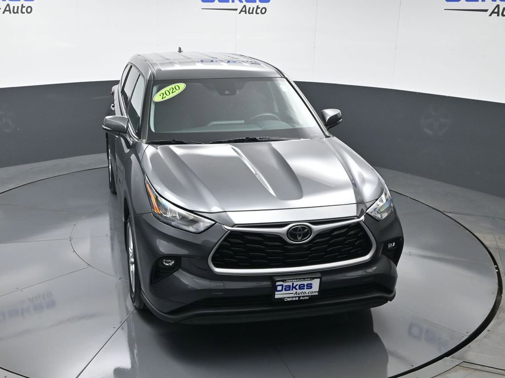 Used 2020 Toyota Highlander LE image 47