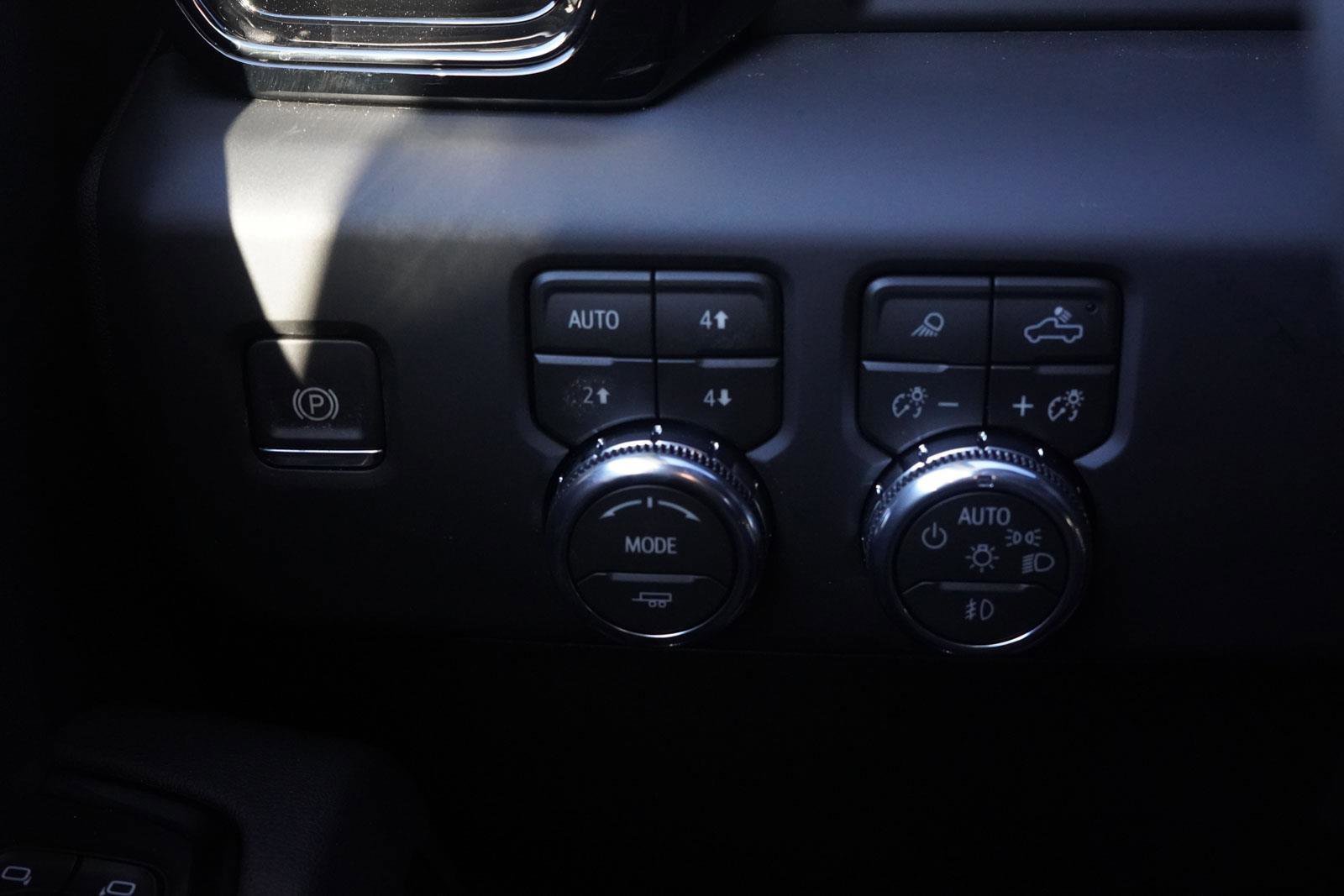 New 2026 GMC Sierra 2500 AT4 w/ AT4 Premium Plus Package image 21