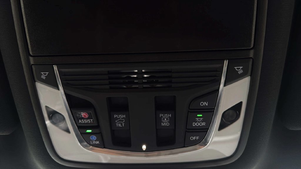 Used 2022 Acura MDX A-Spec AWD/4WD image 35
