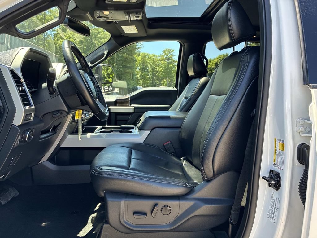 Used 2022 Ford F250 Lariat w/ Black Appearance Package AWD/4WD image 22