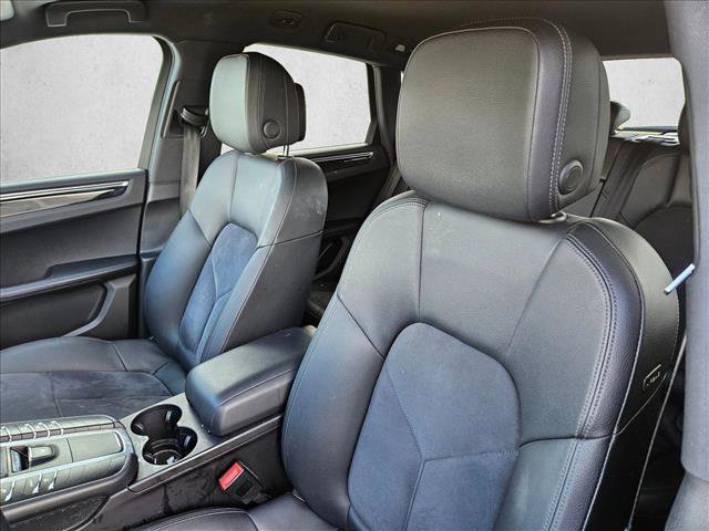 Used 2017 Porsche Macan AWD/4WD image 17