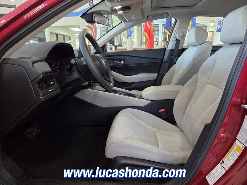 Used 2024 Honda Accord EX image 7