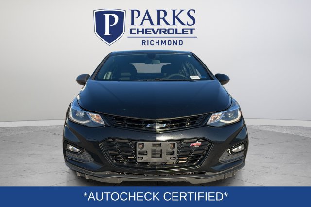 Used 2018 Chevrolet Cruze LT w/ Sun And Sound Package FWD image 2