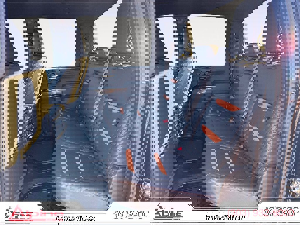 Used 2023 GMC Sierra 2500 AT4 w/ Gooseneck/5TH Wheel Package image 13