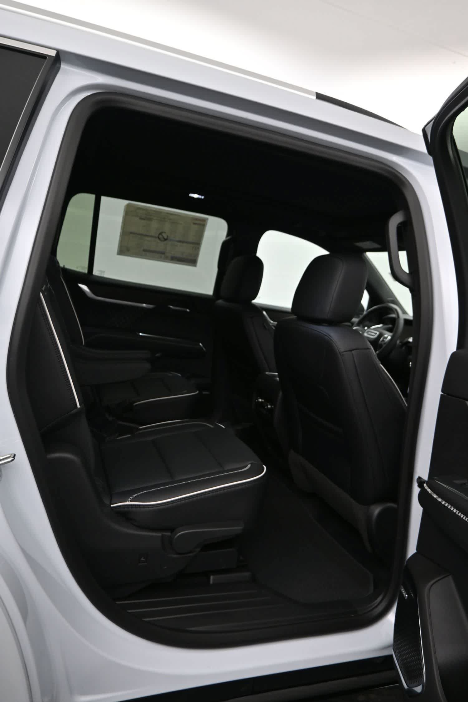 New 2026 GMC Acadia Denali w/ Super Cruise Package AWD/4WD image 12