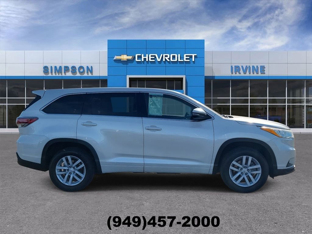 Used 2015 Toyota Highlander LE image 9