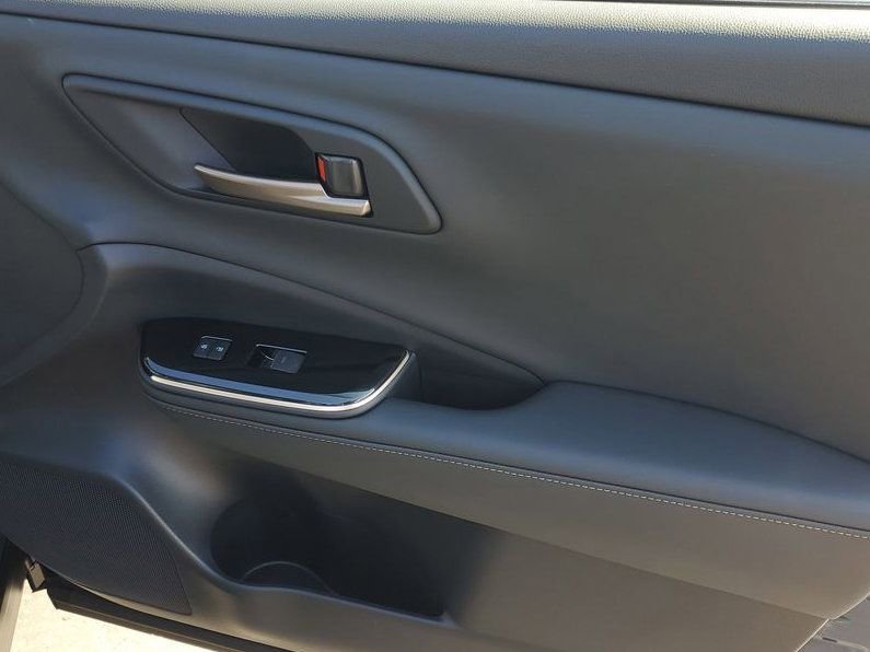 New 2025 Toyota Crown Signia image 36