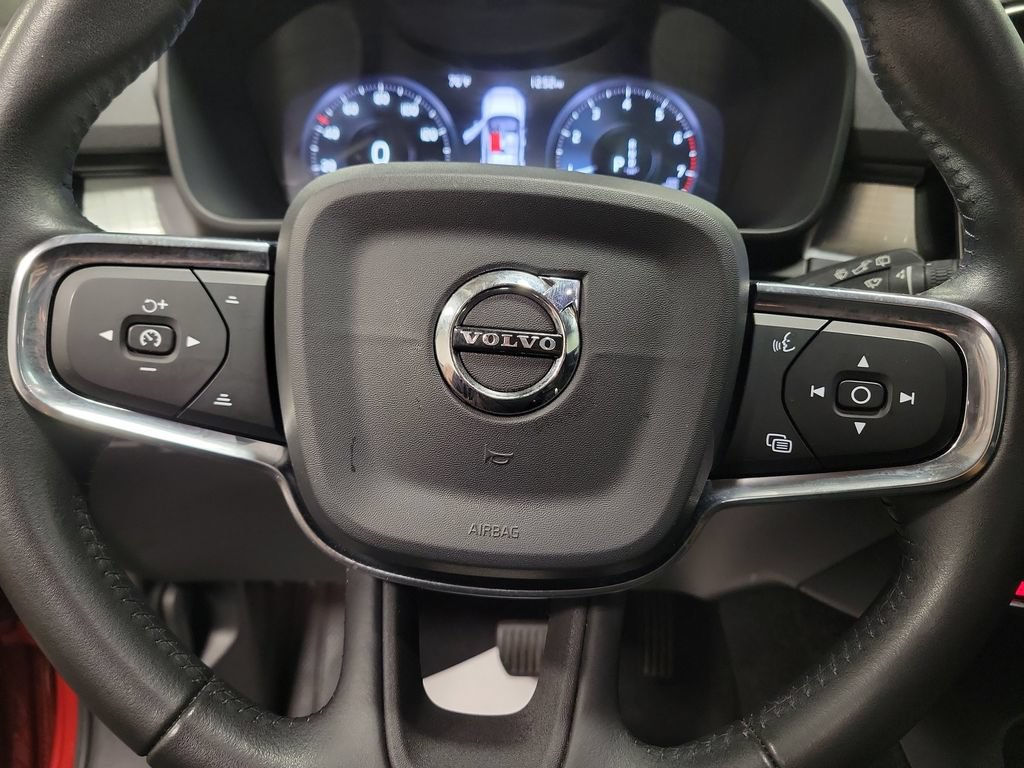 Used 2019 Volvo XC40 T5 Momentum AWD/4WD image 24